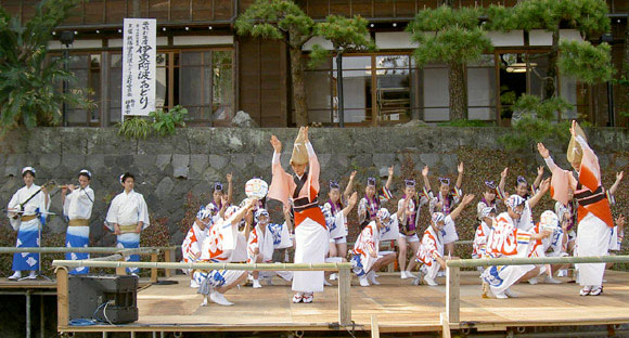 熱海・伊東 阿波おどり